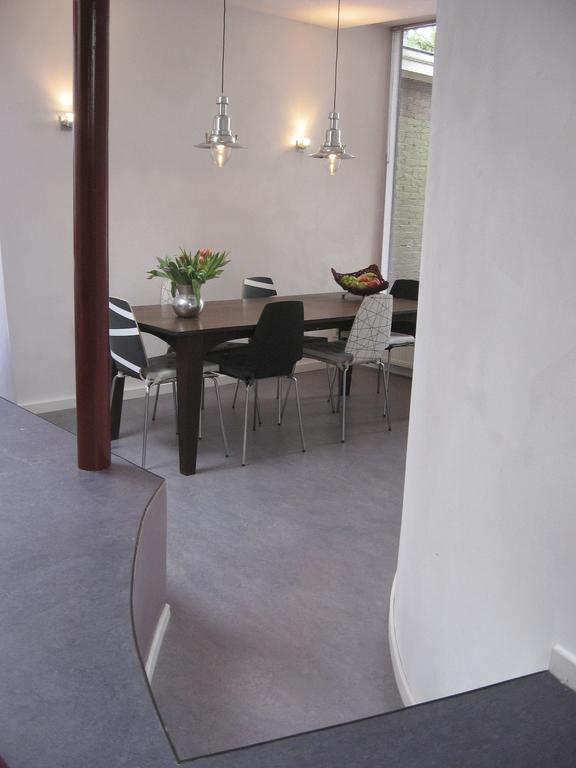 Bed & Office 050 Daire Groningen Oda fotoğraf